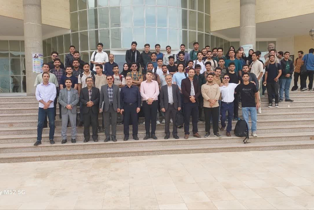 دورهمی صمیمی و دوستانه اساتید دانشکده  مهندسی برق و کامپیوتر